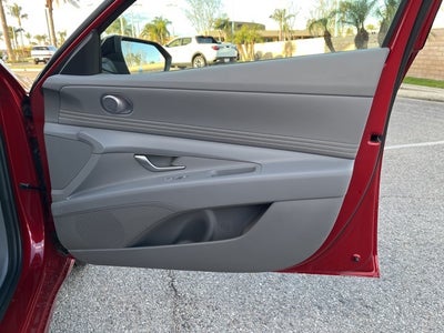 2025 Hyundai ELANTRA SEL Sport