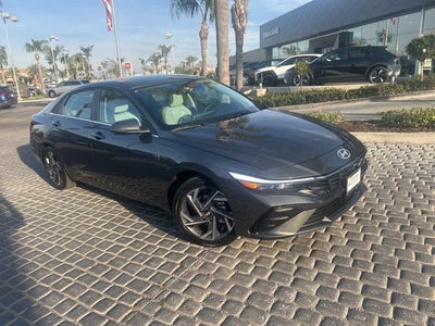 2026 Hyundai ELANTRA Limited