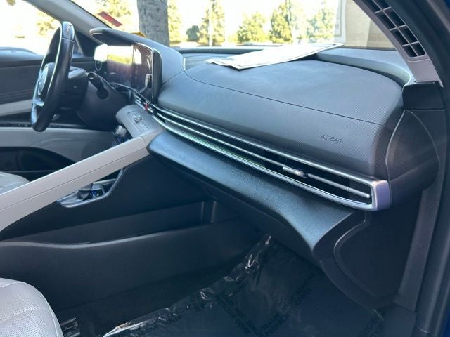2024 Hyundai ELANTRA Limited CERTIFIED