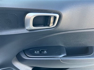 2026 Hyundai VENUE SE CERTIFIED