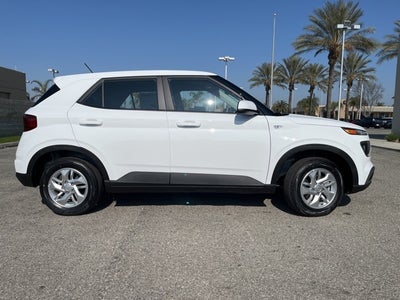 2026 Hyundai VENUE SE