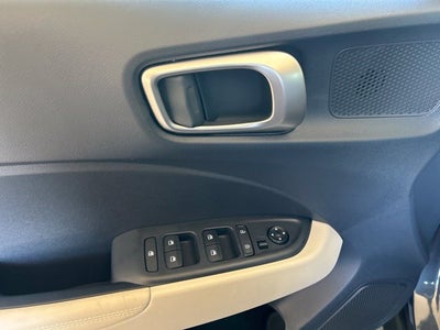 2026 Hyundai VENUE SEL W/Two-Tone Roof