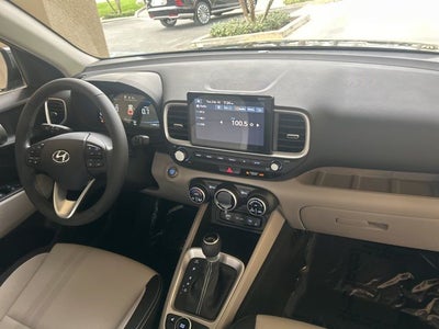 2026 Hyundai VENUE SEL