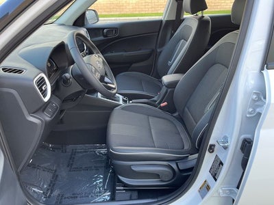 2026 Hyundai VENUE SEL W/Two-Tone Roof