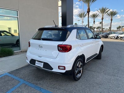 2026 Hyundai VENUE SEL W/Two-Tone Roof