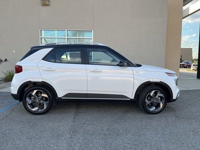 2026 Hyundai VENUE SEL W/Two-Tone Roof