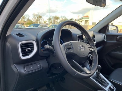 2026 Hyundai VENUE SEL W/Two-Tone Roof