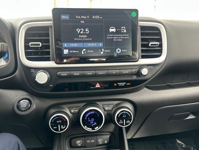 2026 Hyundai VENUE SEL W/Two-Tone Roof