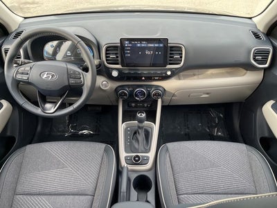 2026 Hyundai VENUE SEL W/Two-Tone Roof