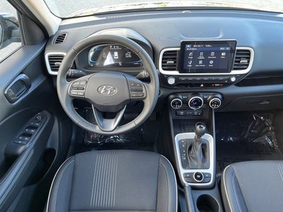 2026 Hyundai VENUE SEL W/Two-Tone Roof