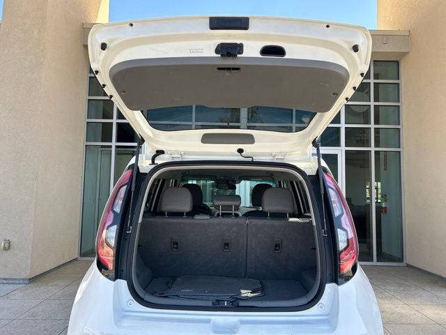 2016 Kia Soul EV Base