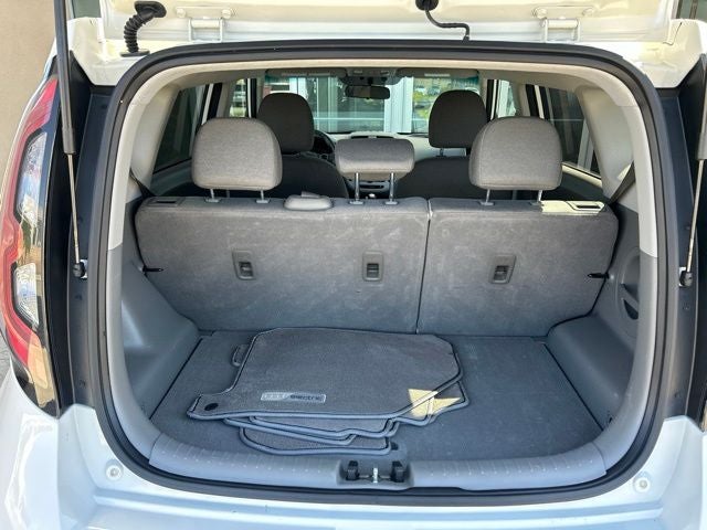 2016 Kia Soul EV Base