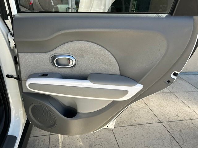 2016 Kia Soul EV Base
