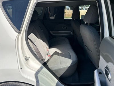 2016 Kia Soul EV Base