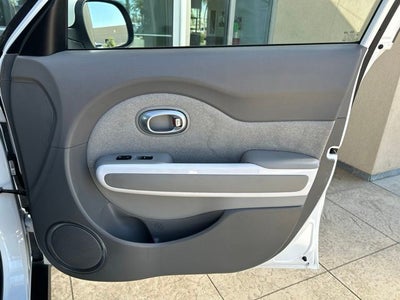 2016 Kia Soul EV Base