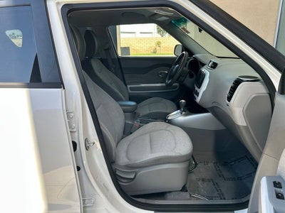 2016 Kia Soul EV Base