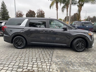 2025 Kia Carnival LXS