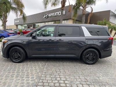2025 Kia Carnival LXS