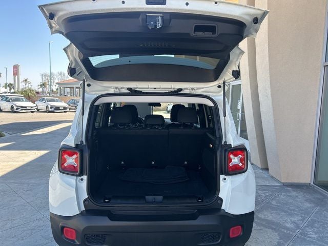 2016 Jeep Renegade Latitude 75th Anniversary Edition