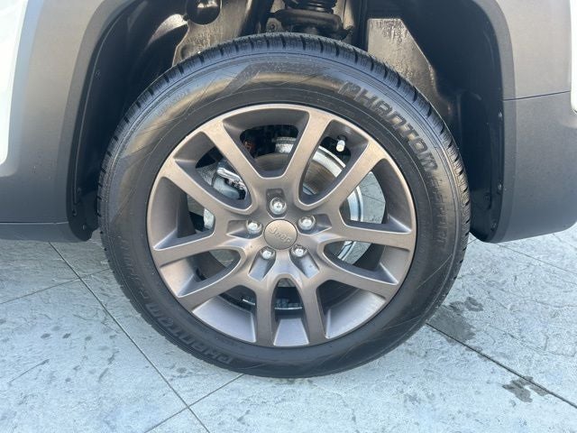 2016 Jeep Renegade Latitude 75th Anniversary Edition