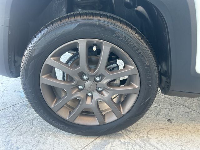 2016 Jeep Renegade Latitude 75th Anniversary Edition